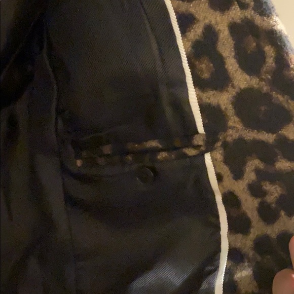 Leopard Coat - Picture 4 of 7